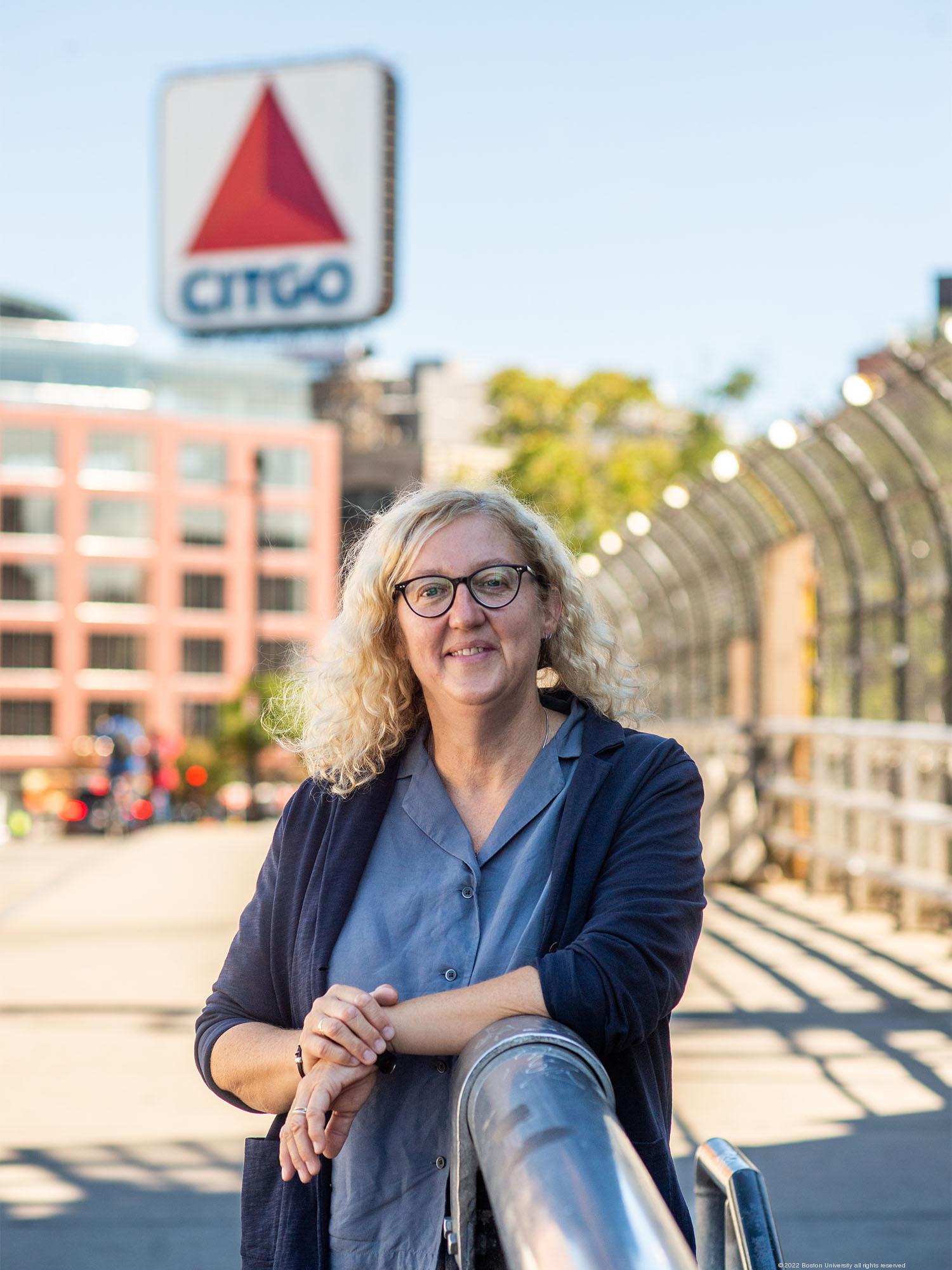 Dr. Loretta Lees